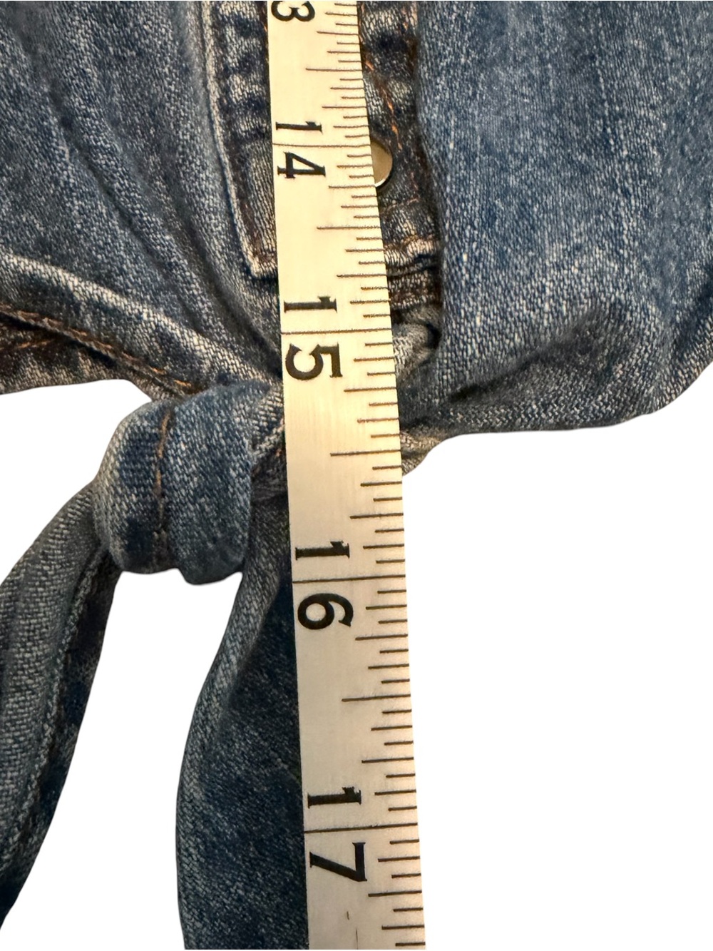 Wrangler ~ Blue ~ Denim ~ Waist Length Shirt w/ Tie at Waist. Size Medium/Large. - Picture 15 of 16